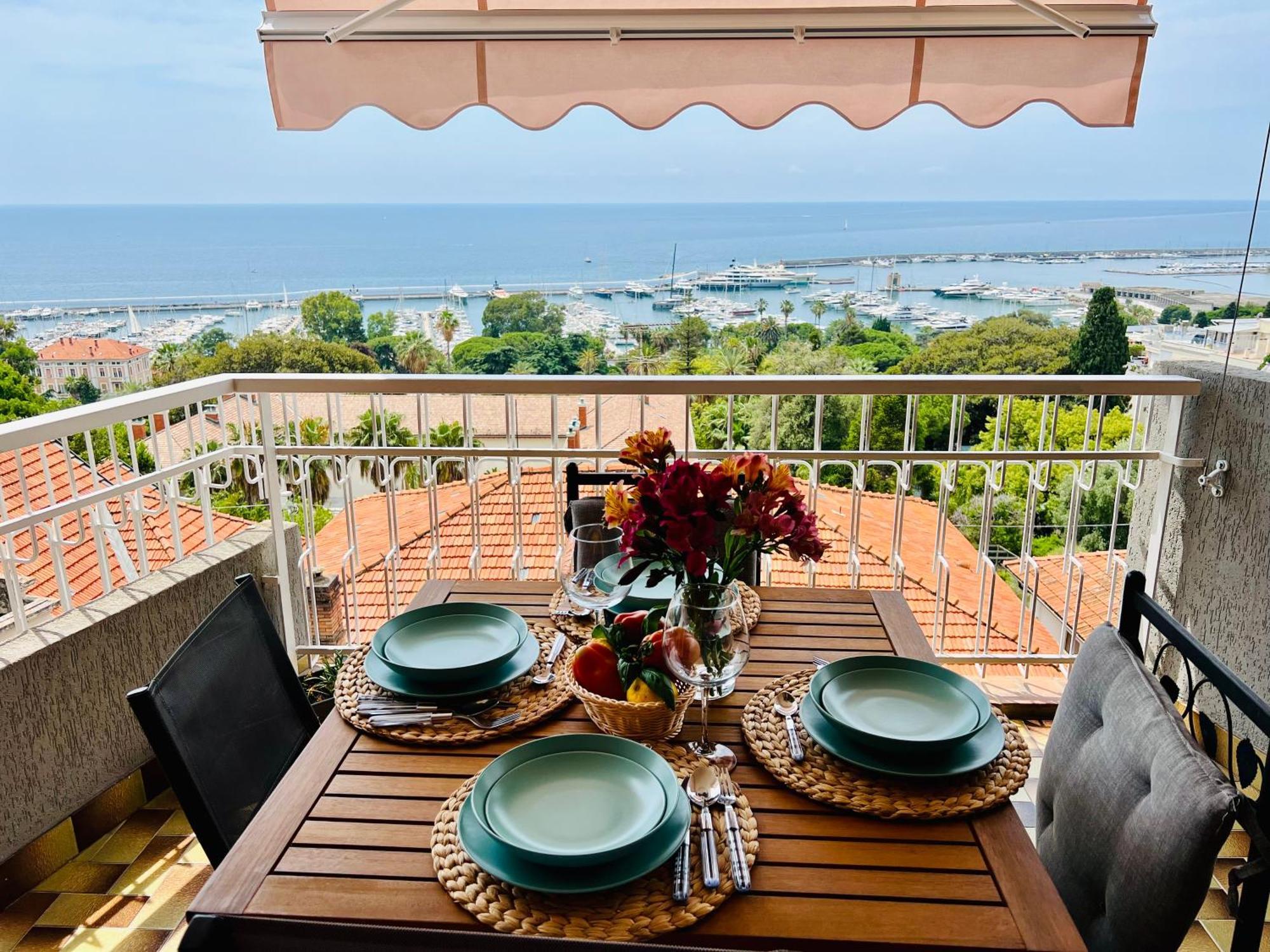 Special Home Vista Mare E Parcheggio Privato Sanremo Eksteriør billede